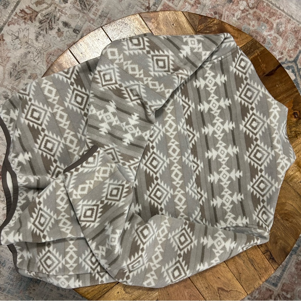 Fleece pullover - Picture 2 of 3